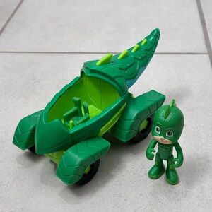 PJ Mask Vehicle and Character Lot Gecko‎ Figure and Vehicle toy